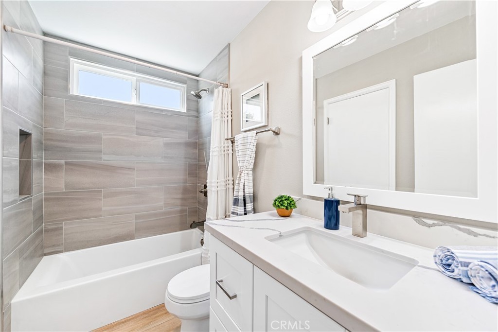 Custom vanity with integrated storage